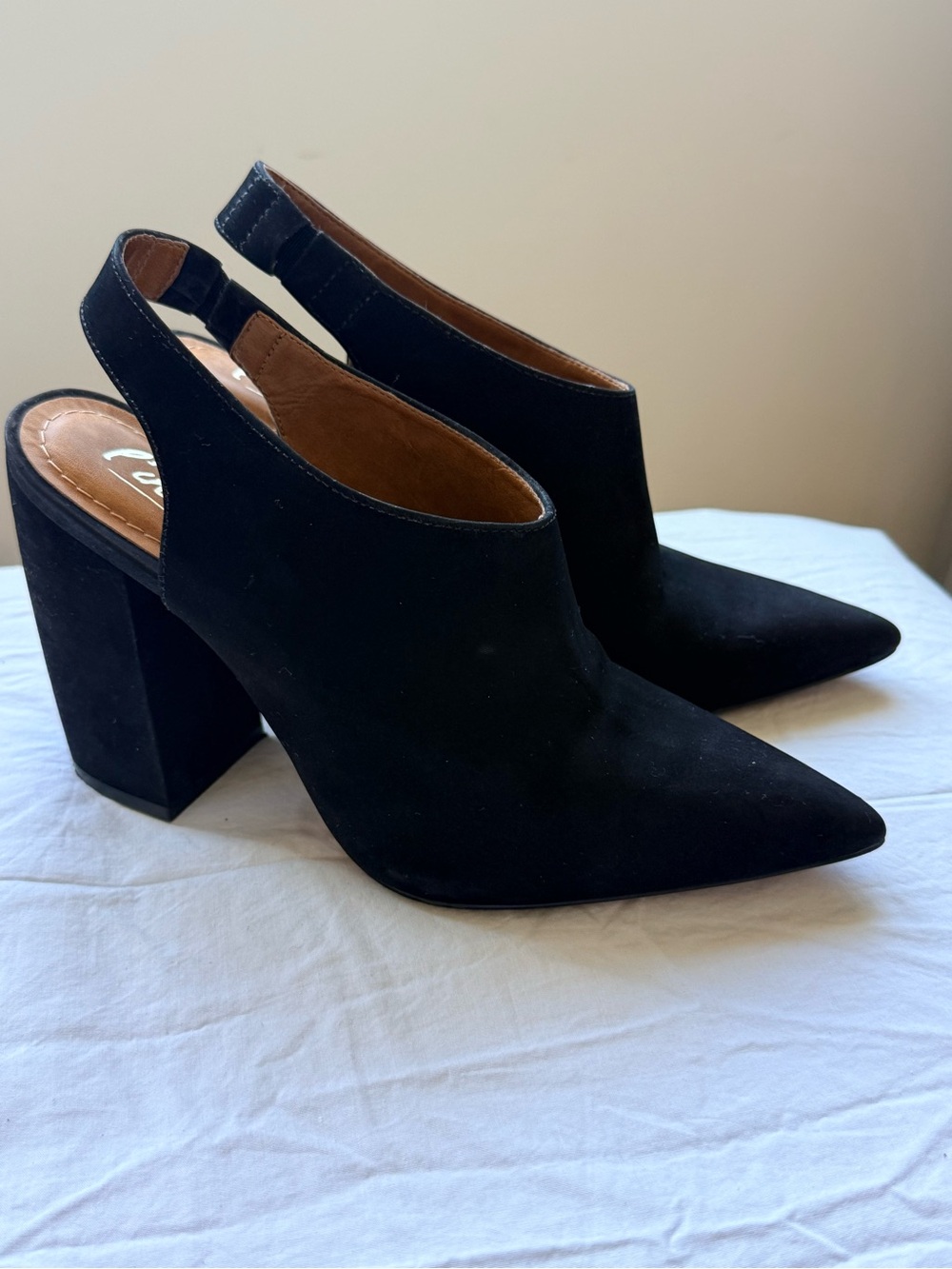 L'INTERVALLE Black Pointed Toe Slingback Heels - Picture 6 of 8